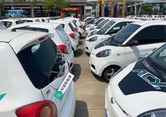 D1 Kendaraan Bermotor Bekas Geely Electric Mini Car 22kwh 3 Pintu 2 Kursi