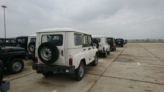Manual 5 Kecepatan Penggerak 4 Roda UAZ Hunter Kendaraan Bermotor Bekas 2.7L 128HP