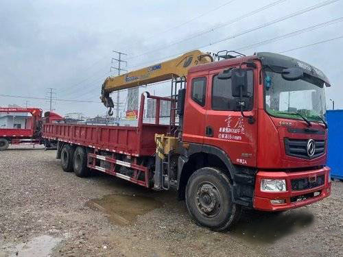 Yuchai Dongfeng Crane Digunakan Truk Tugas Berat FAST 9 Speed ​​Manual