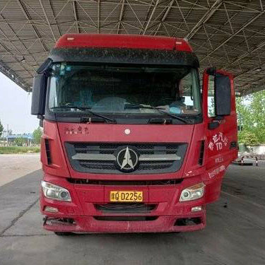 Beiben 500HP Traktor Kepala Truk Beiben 2017 6X4 V3ET Euro 5
