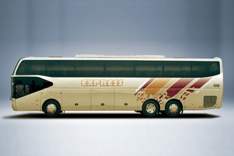 Yutong Coach 13.7m Luxury Coach Bus 375HP Kecepatan Tertinggi 125km/H